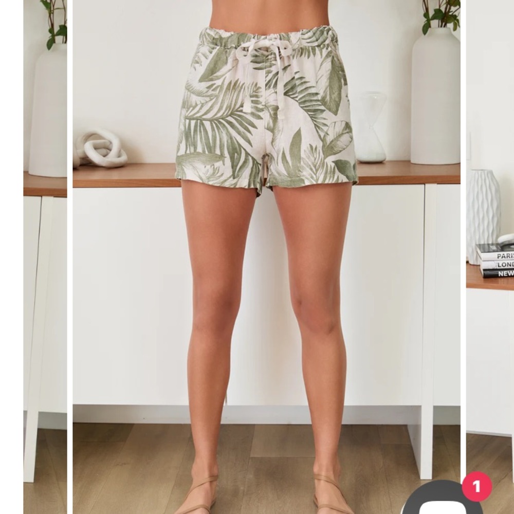 Oriana Safari Leaf Short Linen